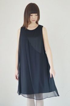 petite robe noire(プティローブノアー)ワンピース フリーサイズ柄デザイン無地
