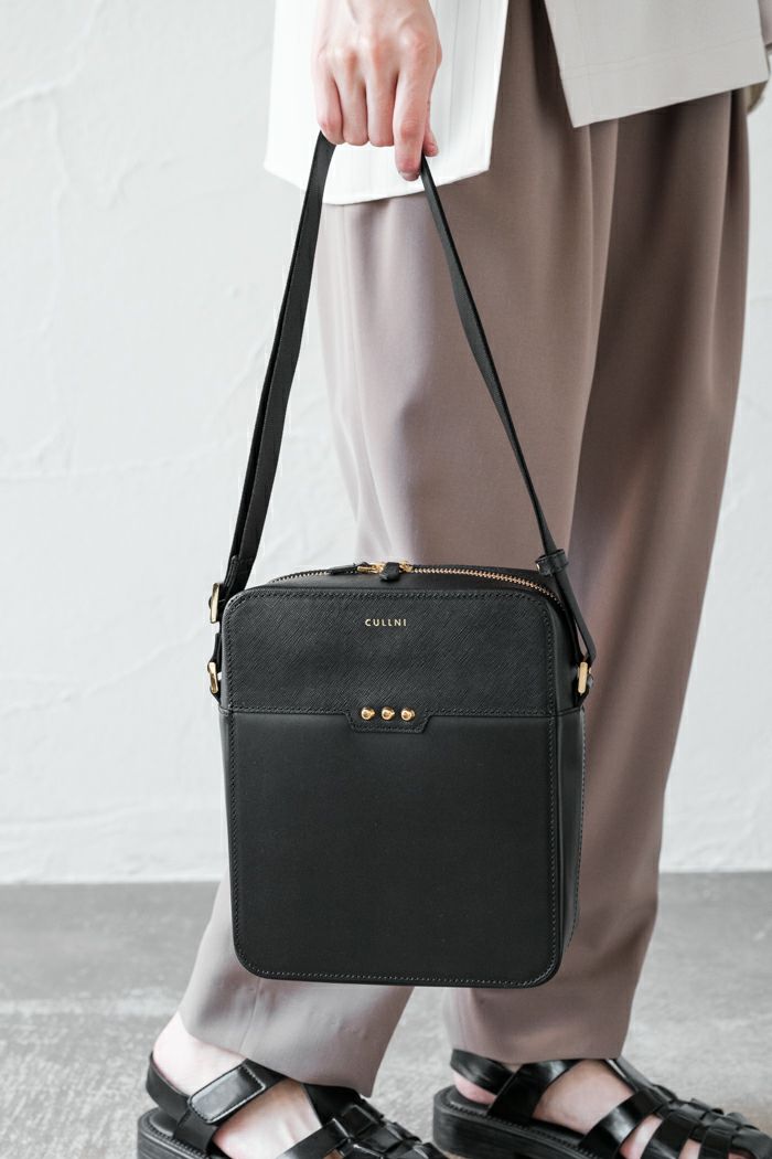 CULLNI クルニ Belt Handle Leather ＆ Canvas Combination Tote Bag