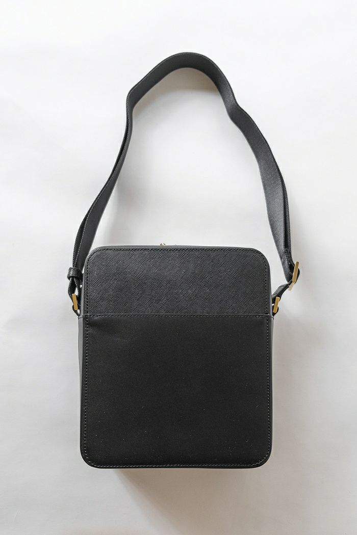 CULLNI クルニ Square leather shoulder bag(basic) | T.T. GARRET