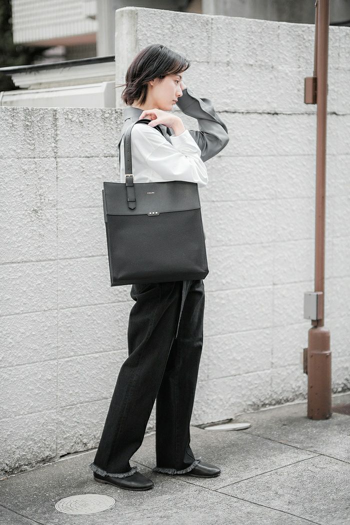 CULLNI クルニ Belt Handle Leather ＆ Canvas Combination Tote Bag 