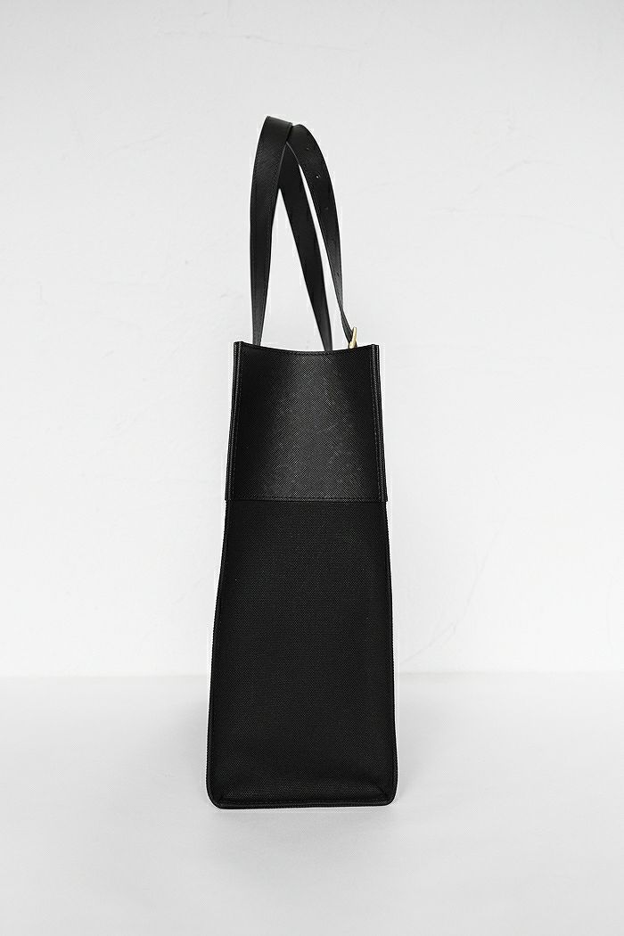 CULLNI クルニ Belt Handle Leather & Canvas Combination Tote CULLNI クルニ Belt Handle Leather & Canvas Combination Tote