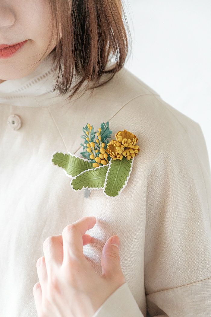 Porter des boutons ポルテデブトン <br>花と葉のコサージュ(SS)