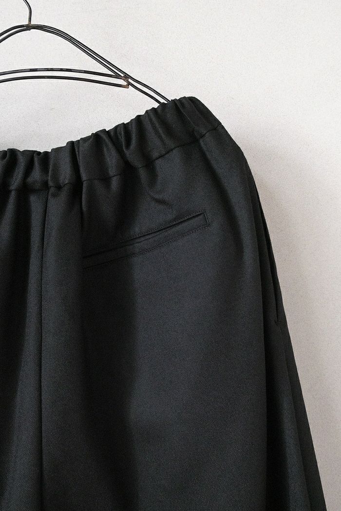 yuni ユニ ウォッシャブルウール ゴムタックパンツ(24AW) | T.T.