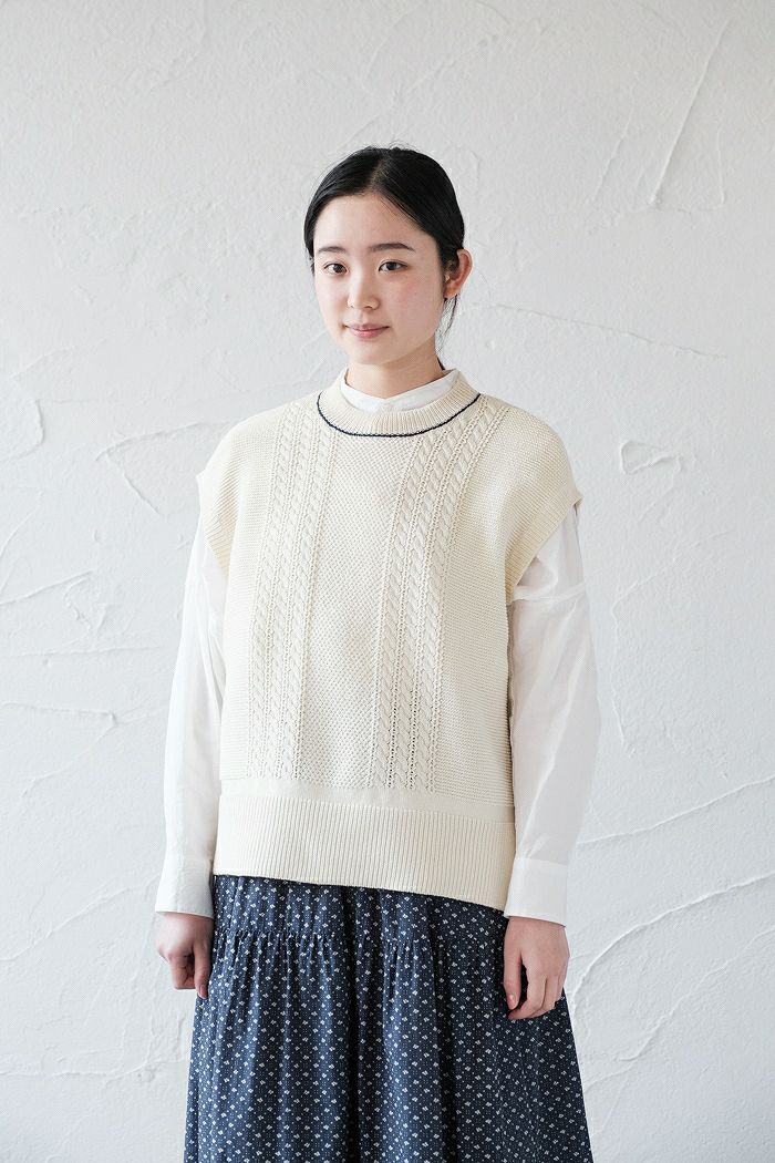 PAR ICI パーリッシィ <br>C/Ny中空糸ケーブルベスト(23SS)