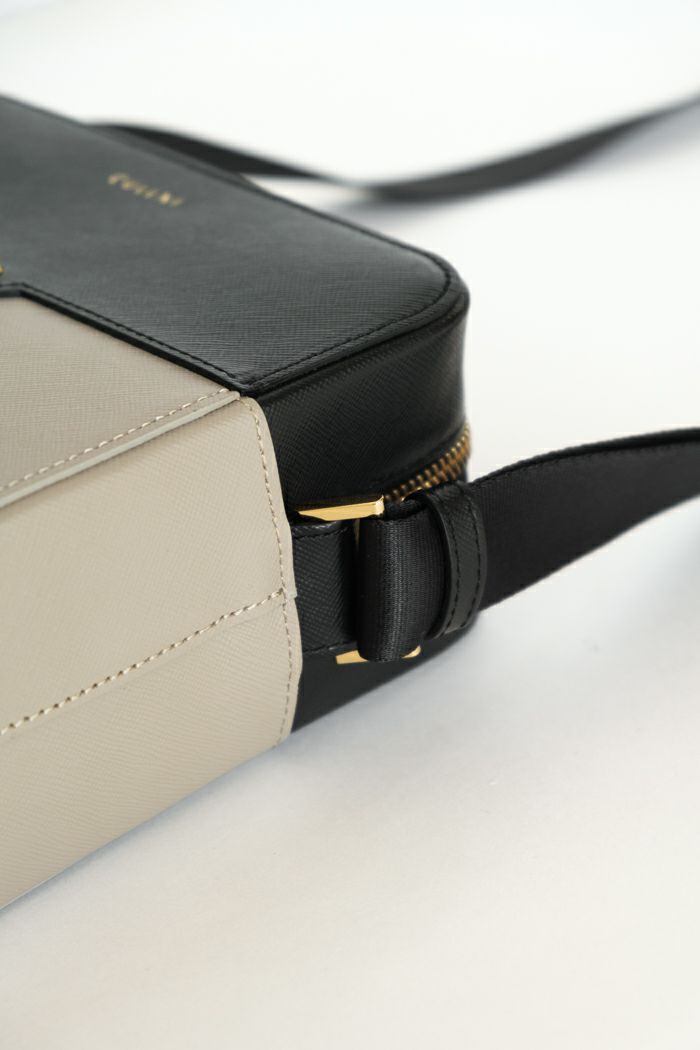 CULLNI クルニ Square leather shoulder bag(basic) | T.T. GARRET CULLNI クルニ Square leather shoulder bag(basic) | T.T. GARRET