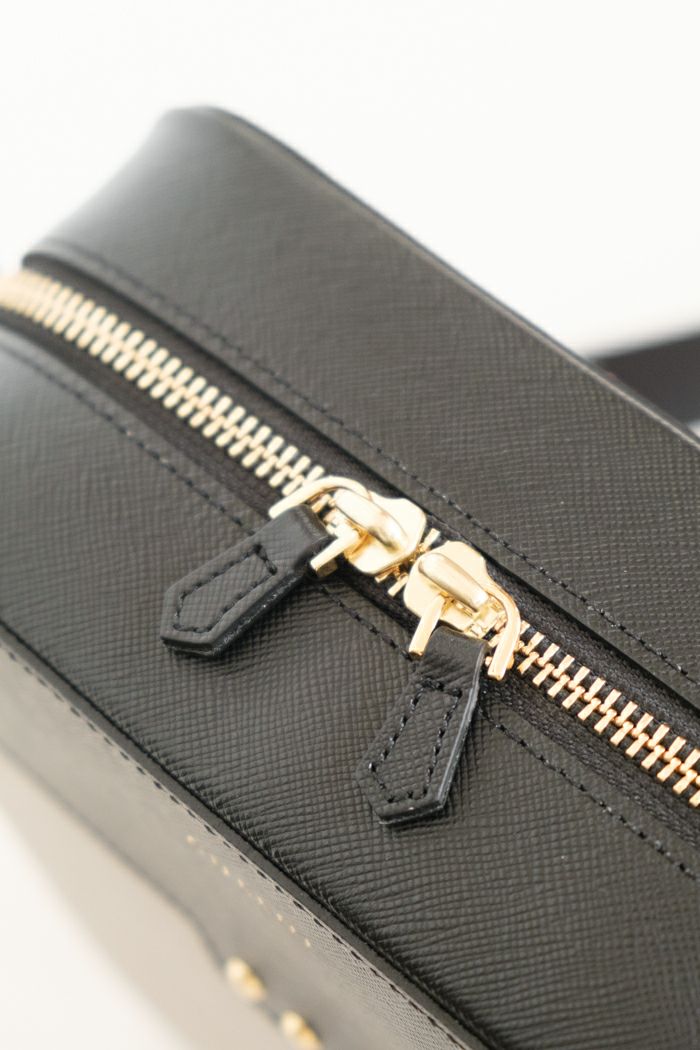 CULLNI クルニ Square leather shoulder bag(basic) | T.T. GARRET CULLNI クルニ Square leather shoulder bag(basic) | T.T. GARRET