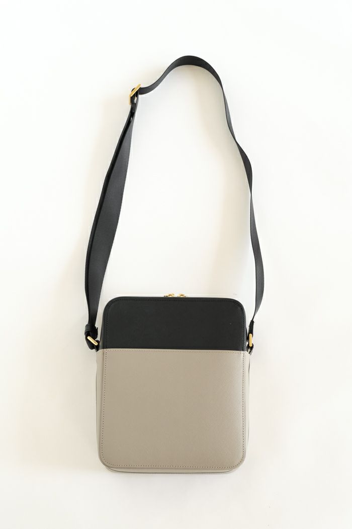 CULLNI クルニ Square leather shoulder bag(23SS/basic) | T.T. GARRET