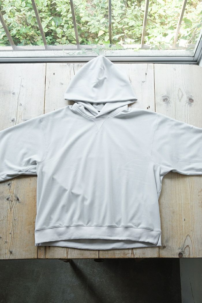 TILAK 　DEL-HOODIE S/S tilak (ティラック) Del Hoodie S/S / ショートスリーブフーディー