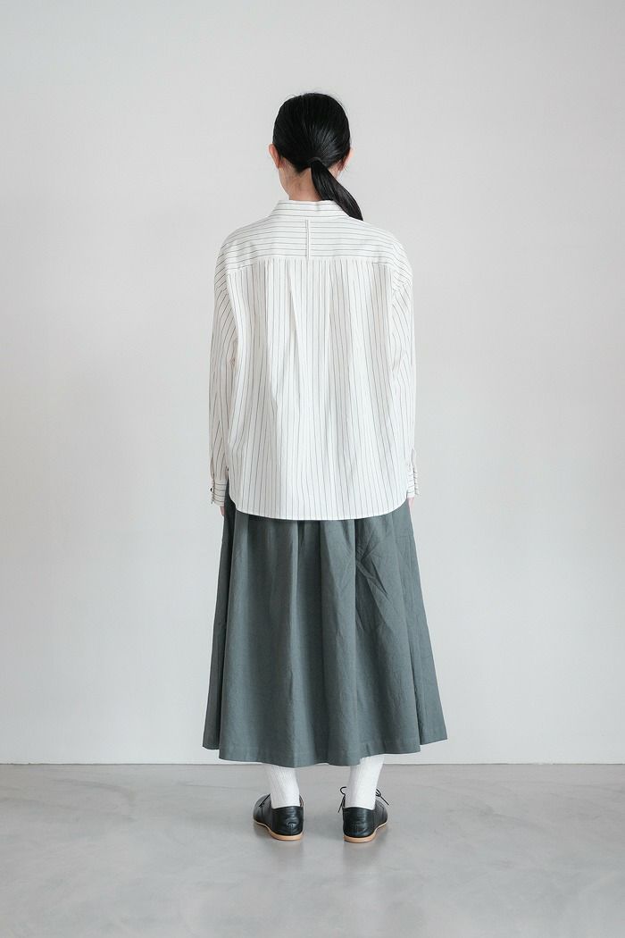 MAGALI マガリ コットンリネン スモールカラーシャツ(23AW