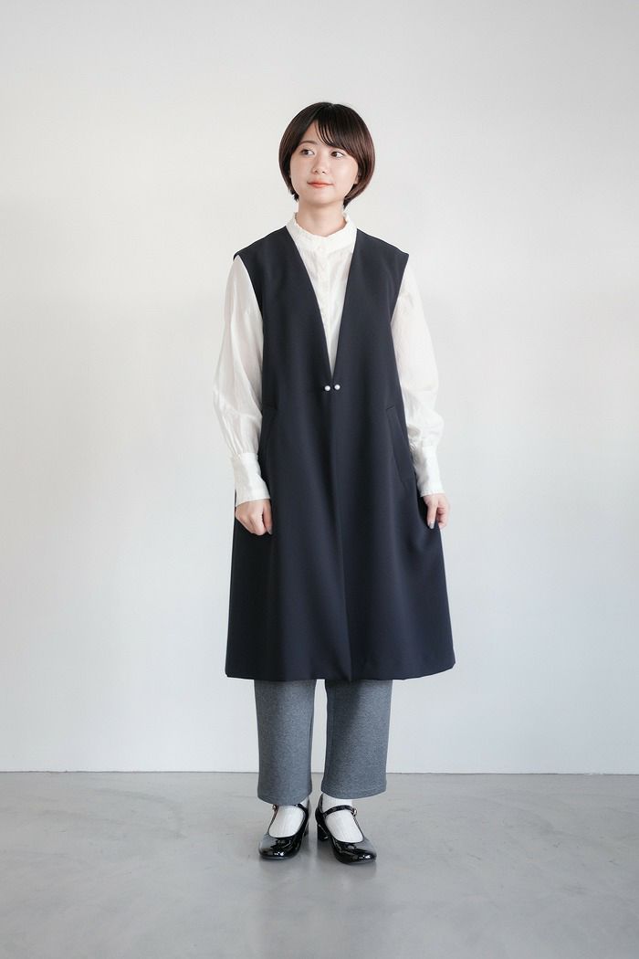 sono NAVY <防しわダブルクロス>バックフリルロングジレ SONO NAVY ソーノネイビー 防しわダブルクロス バックフリル
