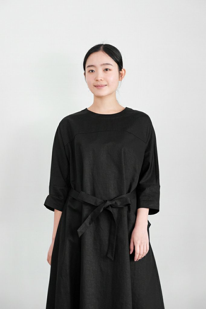 MAGALI マガリ コットンリネンツイルバックボタンワンピース
