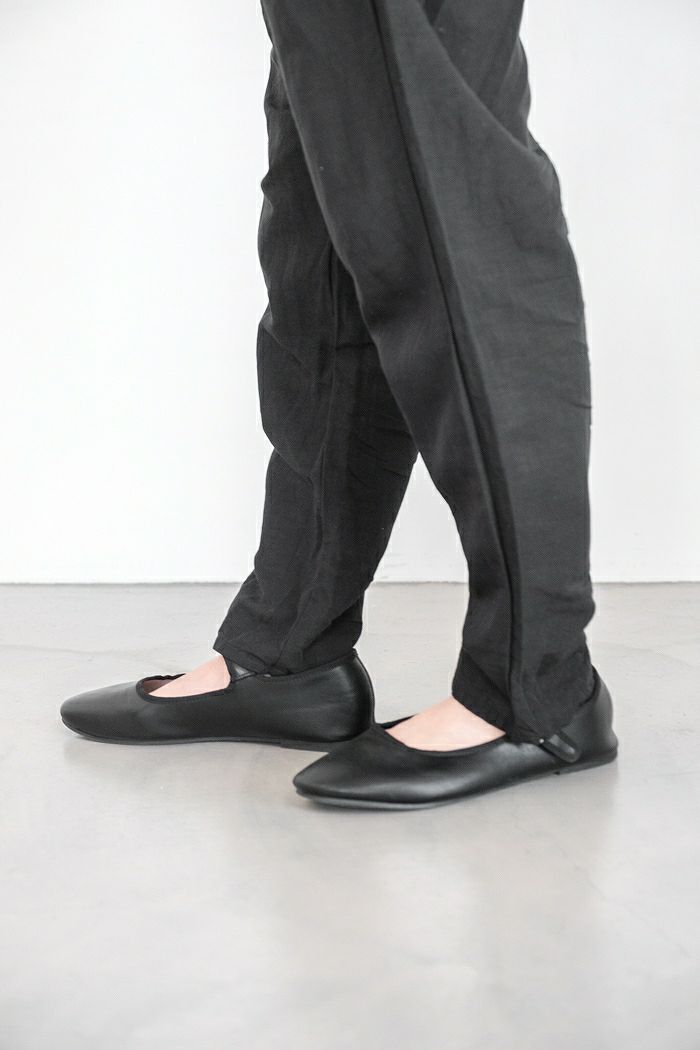 ROBE de PEAU ローブデポー テーパードパンツ(24SS) | T.T. GARRET