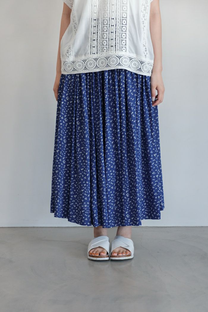 e’ternite’ de Soi-e エテルニテドゥソワ <BR>小花柄プリント ギャザースカート(24SS)