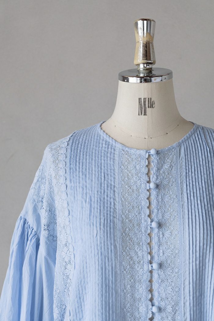 pot and tea ポットアンドティー インドアンティークレース前開き