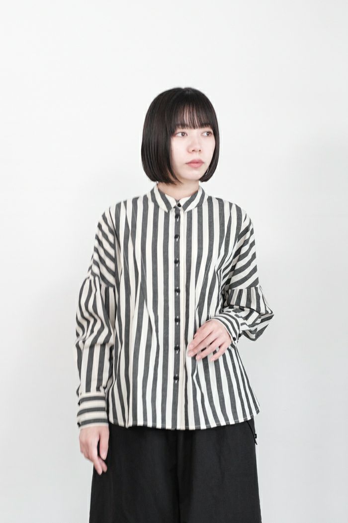 MAGALI マガリ コットンリネンストライプタックショルダーブラウス