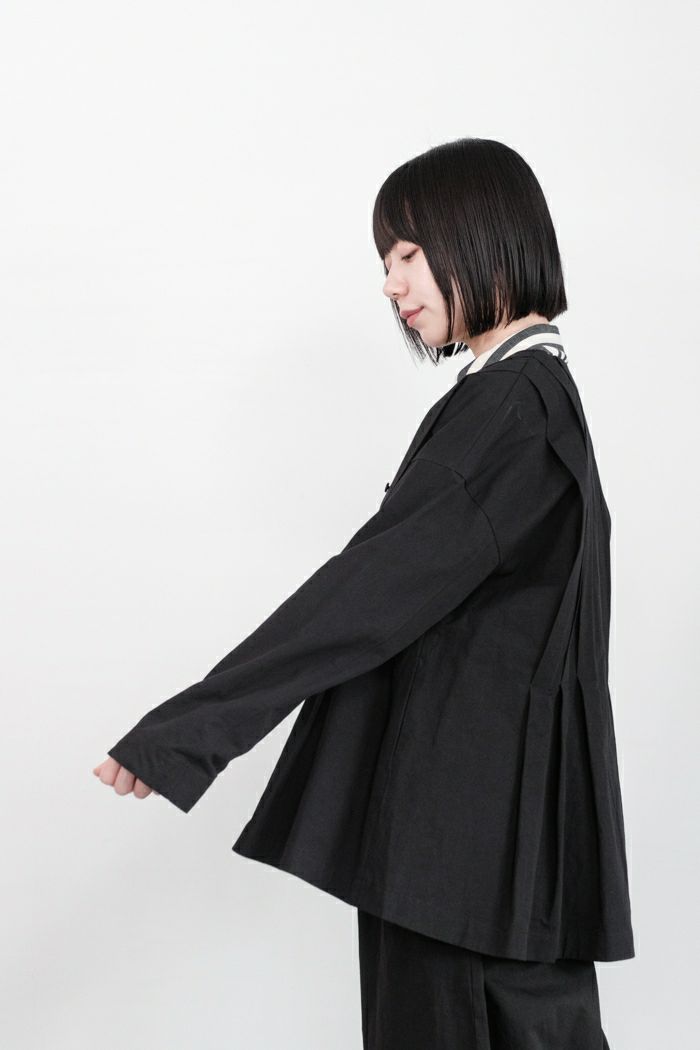 MAGALI マガリ スラブコットンリネン・タックジャケット(24AW) | T.T.