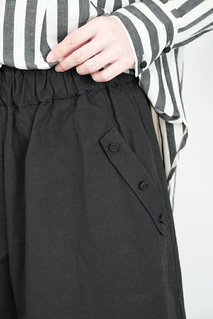 MAGALI マガリ スラブコットンリネン・フラップパンツ(24AW