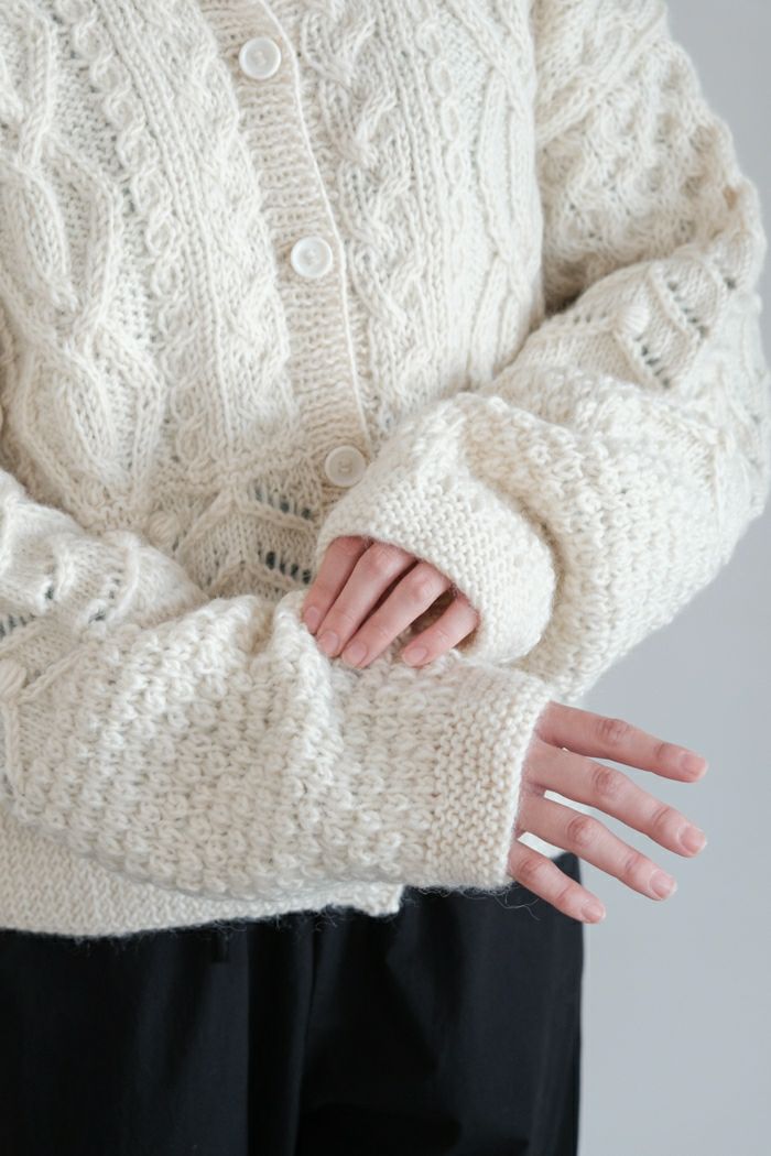 yuni ユニ ネパールハンドニット ショート丈カーディガン(24AW