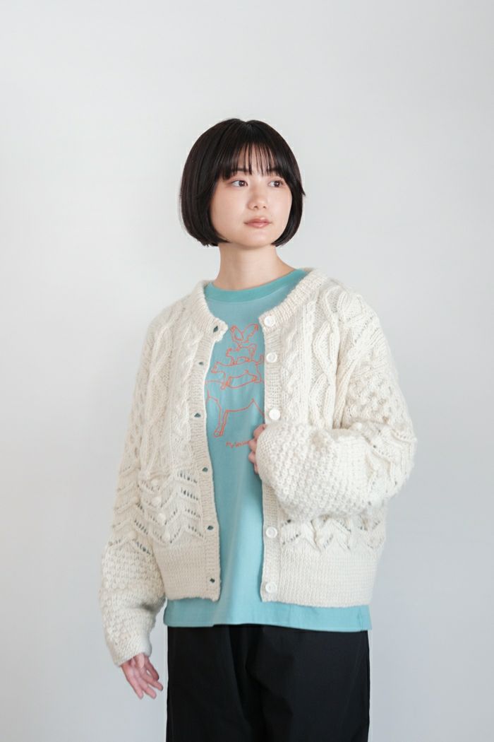yuni（ユニ ）の「ネパールハンドニット ミドルカーディガン