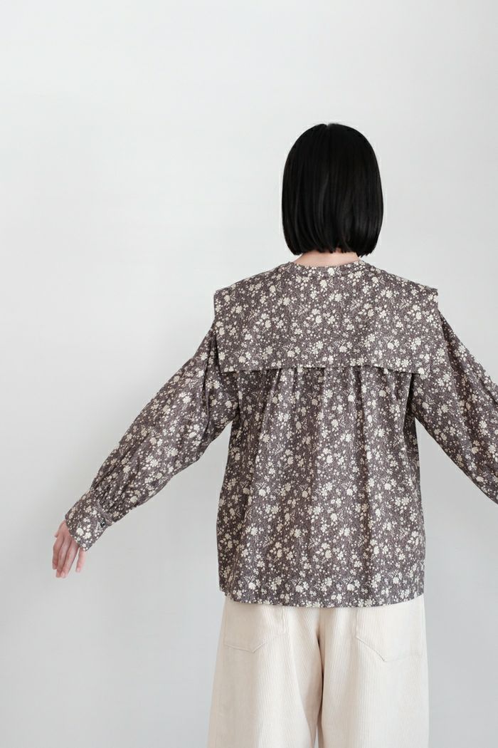 Porter des boutons ポルテデブトン LIBERTY PRINTスクエア