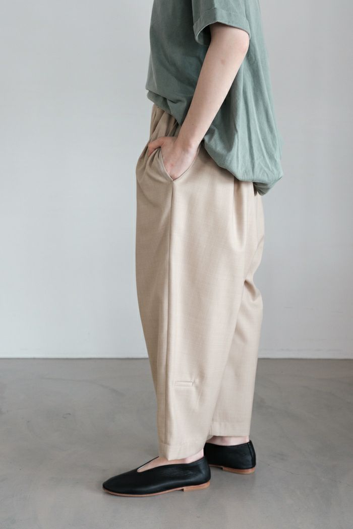 美品　25S/S Dulcamara よそいきタックワイドパンツ Dulcamara ドゥルカマラ / よそいきタックワイドPT UNISEX / dl-250