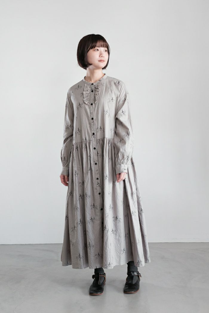 ROBE de PEAU ローブデポー Wind in her hair フリルシャツ