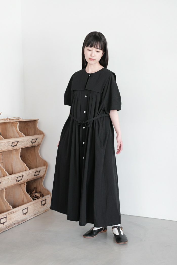 MAGALI マガリ <br>天日干しコットン・スクエアカラー・ワンピース(25SS)