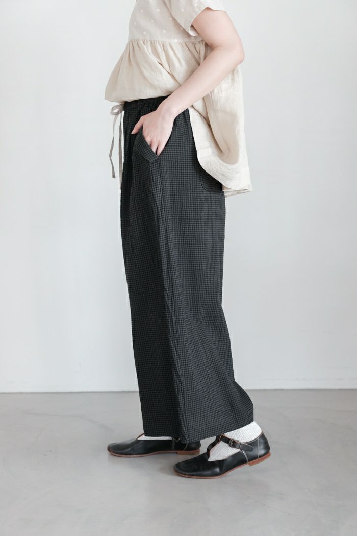 【✨新品✨】MAGALIマガリ◎コットンシルクワイドパンツ ブラック 3こ1】【40%OFF】MAGALI マガリ コットン リネン タック ワイド