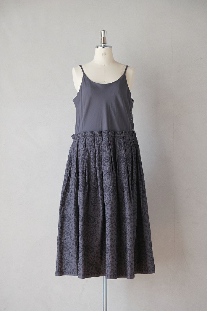GASA* ガサ <BR>今を生きる キャミソールドレス(25SS)