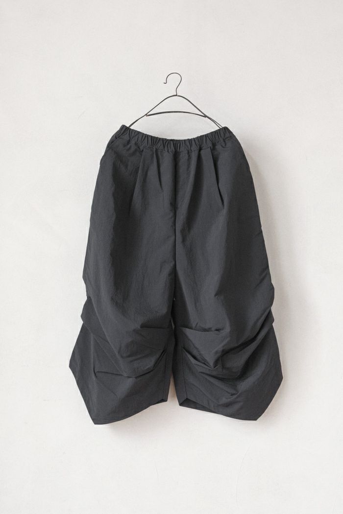 nunuforme ヌヌフォルム <br>ランダムタックパンツ(25SS)