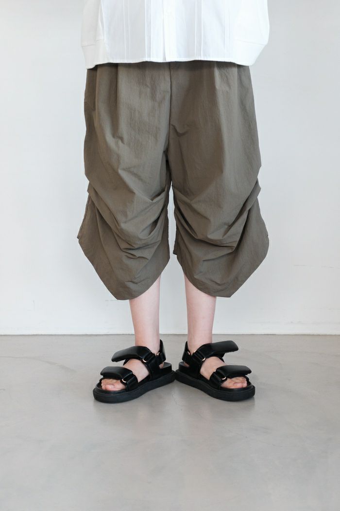 nunuforme ヌヌフォルム <br>ランダムタックパンツ(25SS)