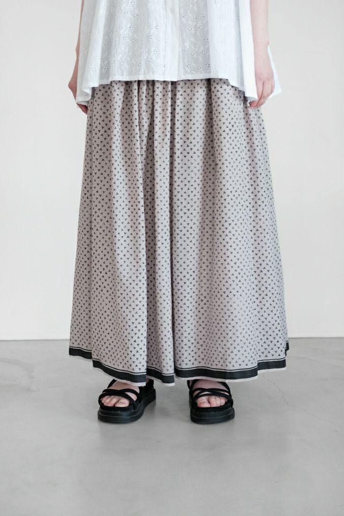 maison de soil メゾン ド ソイル <BR>80s VOILE TRIANGLE BLOCK PRINT GATHERED SKIRT(25SS)