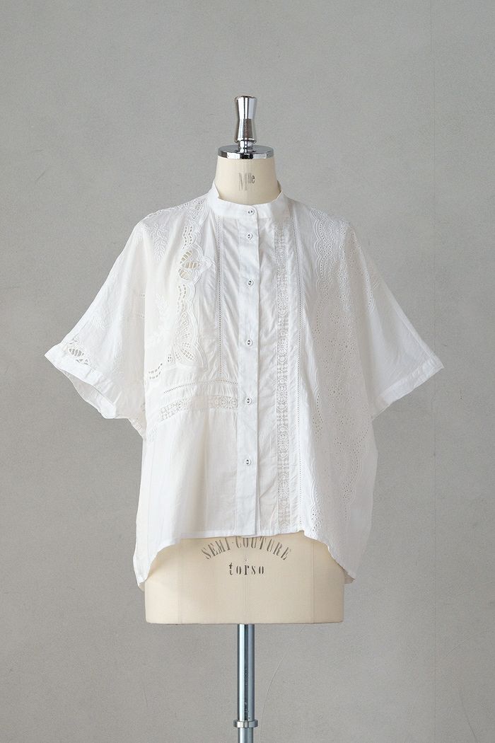 yuni ユニ <BR>カットワーク刺繍スクエアブラウス(25SS)