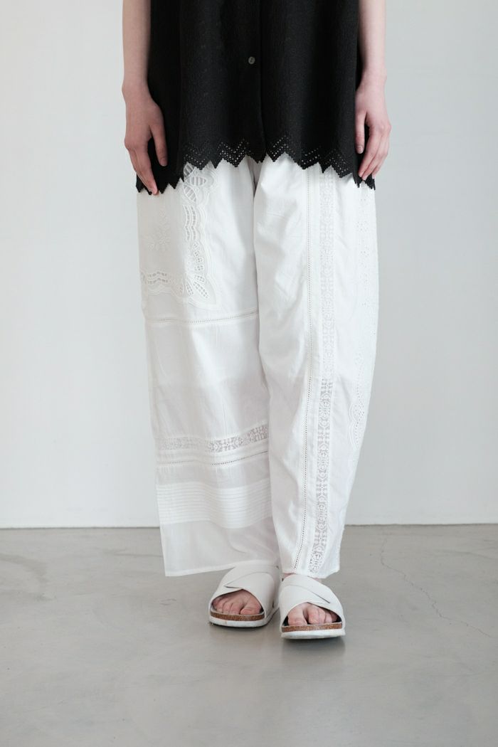 yuni ユニ <BR>カットワーク刺繍ワイドパンツ(25SS)
