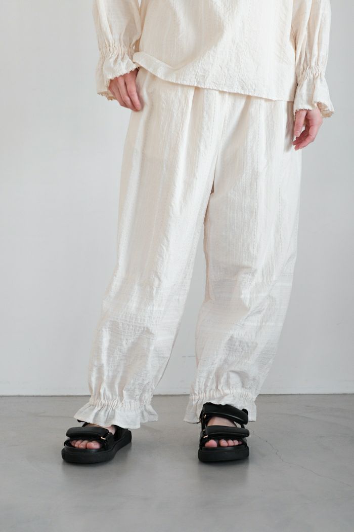 qiri キリ <br>embroidery jacquard　ギャザーパンツ(25SS)