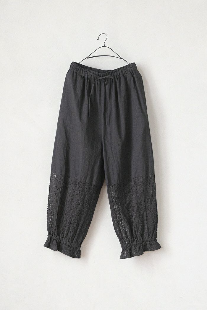 qiri キリ <br>lasew ギャザーパンツ(25SS)