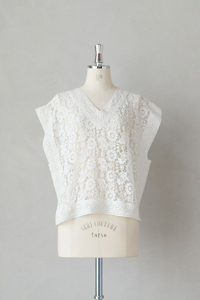 e’ternite’ de Soi-e エテルニテドゥソワ <BR>総レース+レース切り替えノースリーブブラウス(25SS)