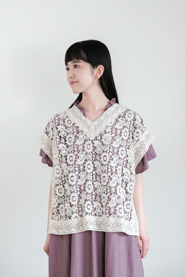 e’ternite’ de Soi-e エテルニテドゥソワ <BR>総レース+レース切り替えノースリーブブラウス(25SS)