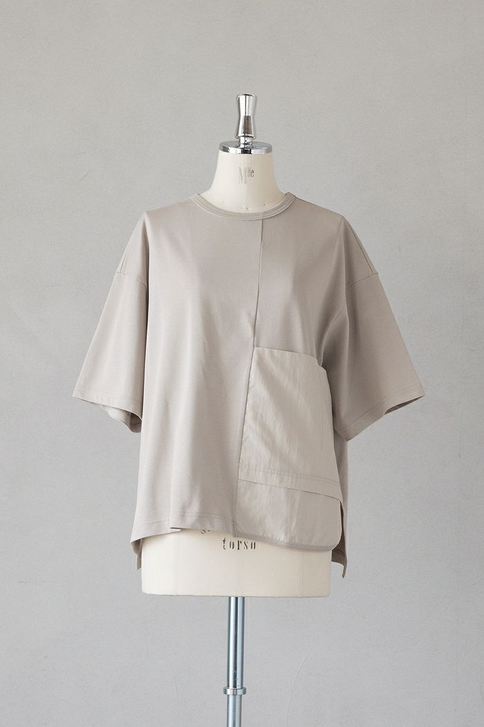sneeuw スニュウ <br>パネルプルオーバー(25SS)