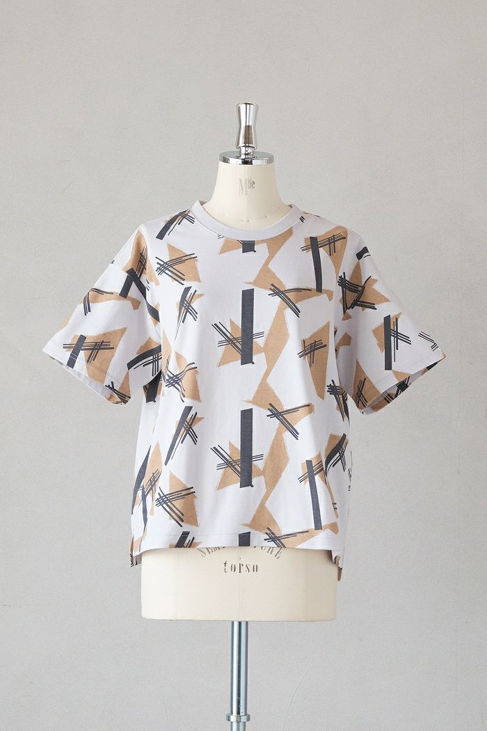 sneeuw スニュウ <br>コンポジションTシャツ(25SS)