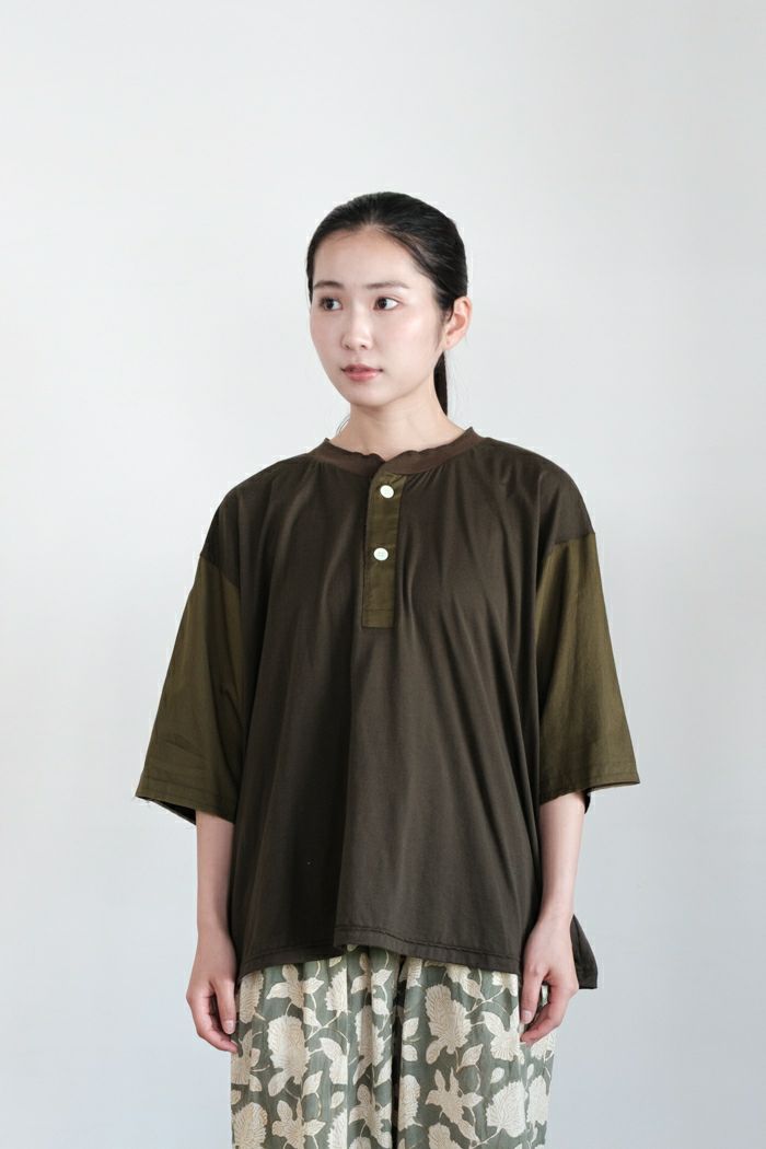 ARTE POVERA アルテポーヴェラ <br>120/2スーピマ天竺＆ローンMIX ヘンリーT（25SS)