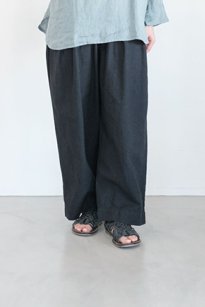ARTE POVERA アルテポーヴェラ <br>リネン染め 2タック イージーパンツ(25SS)