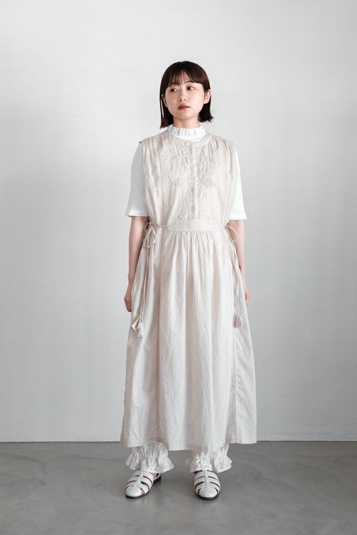 Porter des boutons ポルテデブトン Lilasエンブロイダリーワンピース