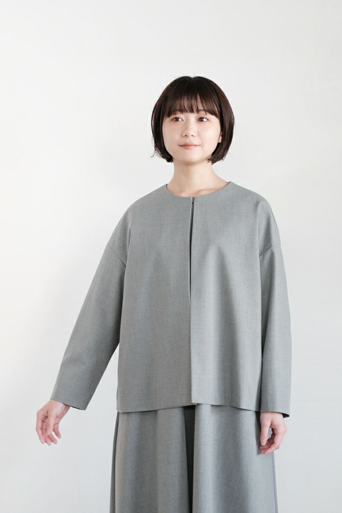 Utilite ユティリテ <BR>トロストレッチ ボックスジャケット(25SS)