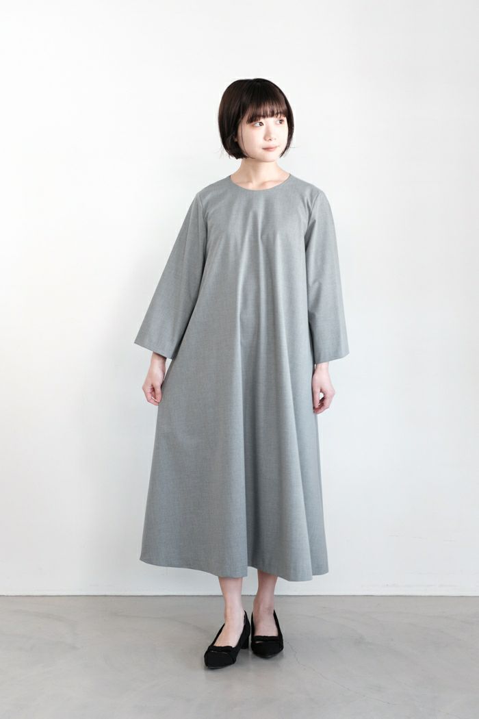 Utilite ユティリテ <BR>トロストレッチ ワンピース(25SS)