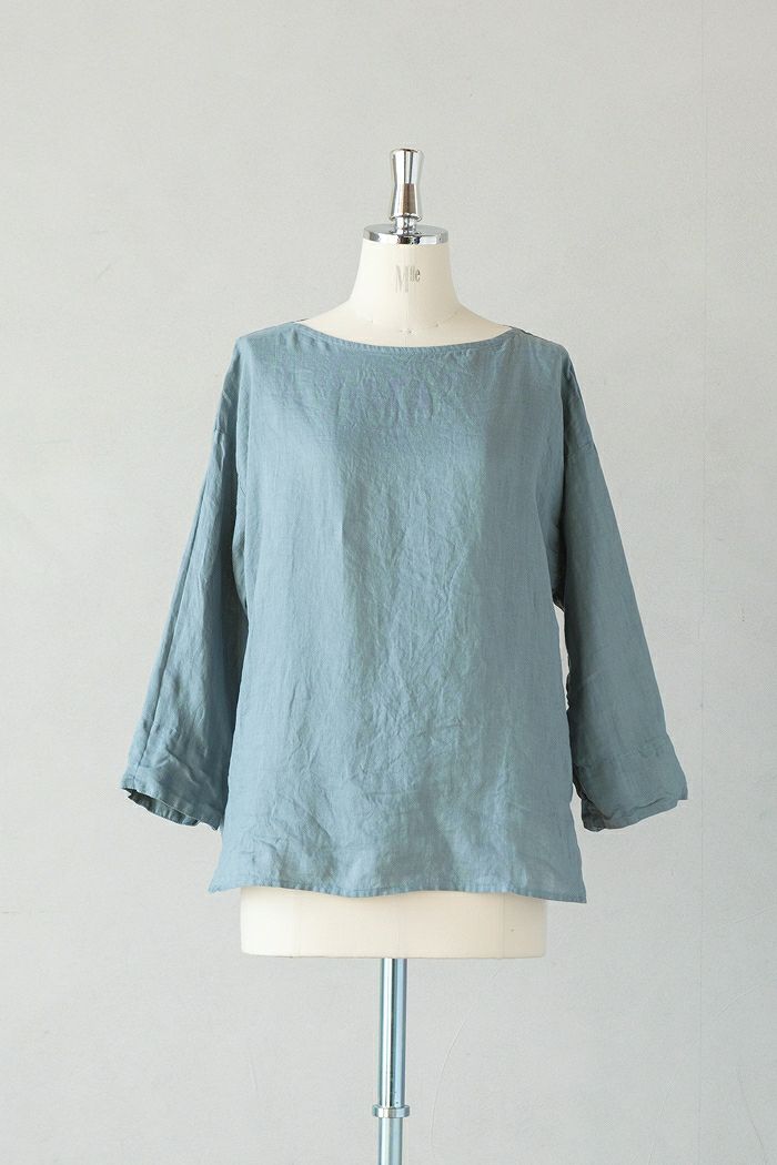 ARTE POVERA アルテポーヴェラ <BR>リネン染め　ボートネックシャツ (25SS)