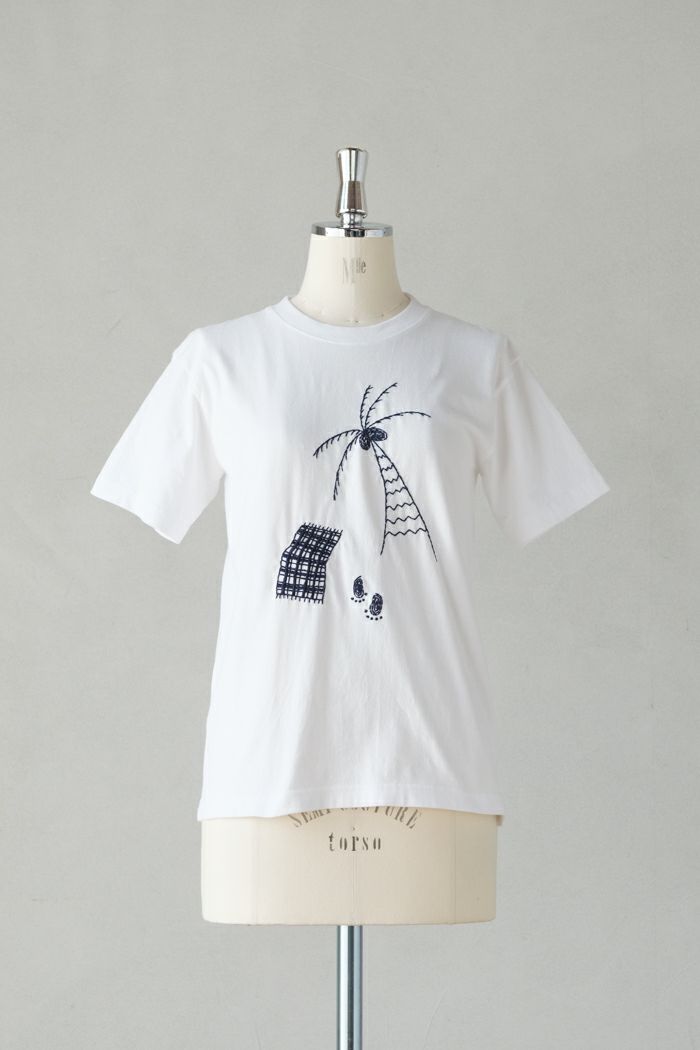 PAR ICI パーリッシィ <br>ヤシの木ハンド風刺繍 Tシャツ(25SS)
