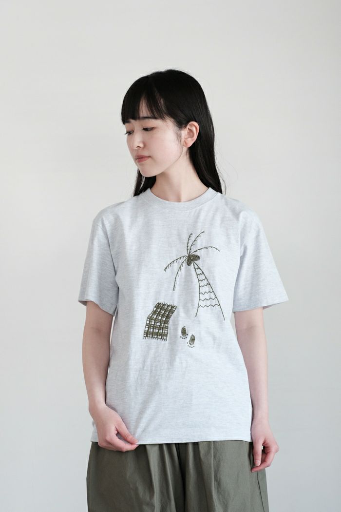 PAR ICI パーリッシィ <br>ヤシの木ハンド風刺繍 Tシャツ(25SS)