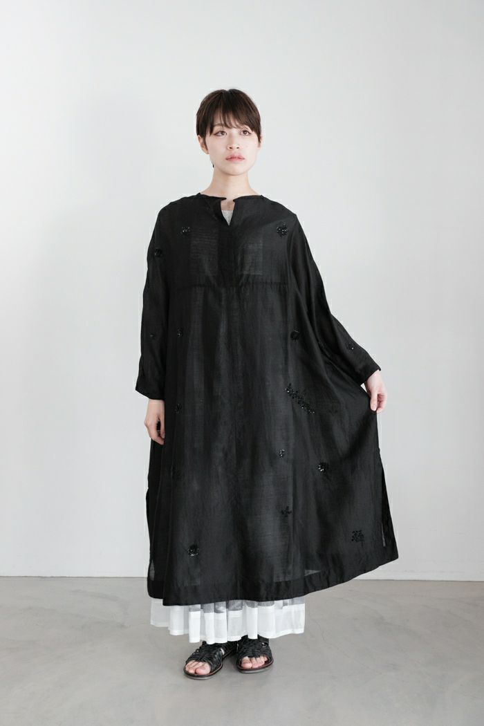 AODRESS アオドレス <br>center slit dress(25SS)