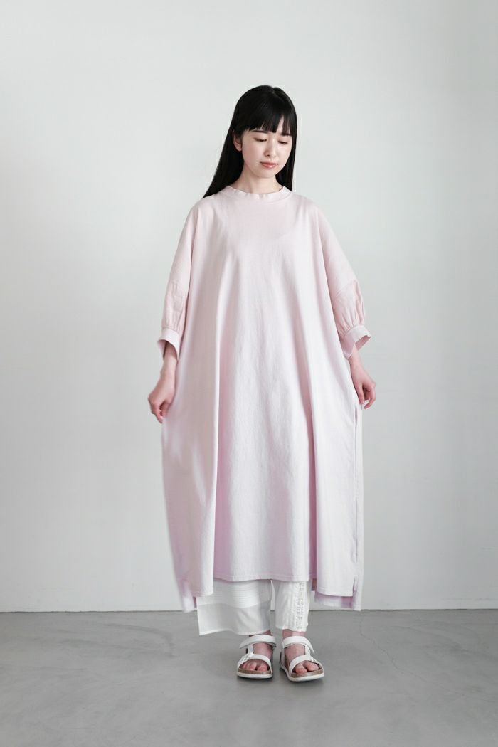 UNIVERSAL TISSU ハードマンリネンギャザーストラップドレス UNIVERSAL TISSU ハードマンリネンギャザーストラップドレス